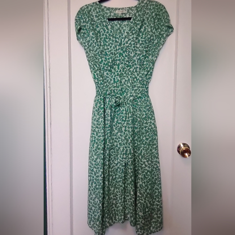 Green floral dress with pockets